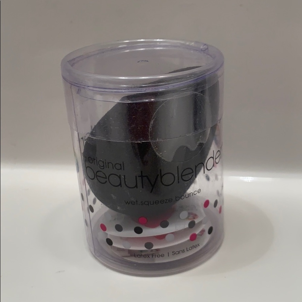 Brand new beauty blender